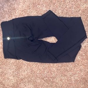 LULULEMON SIZE 2 NAVY LEGGINGS